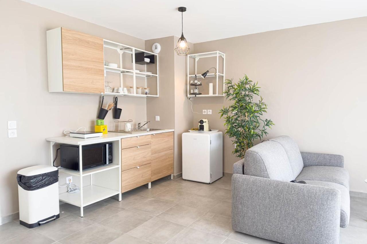 Appart Avec Terrasse Et Parking A 2 Min Du Metro Marsella Exterior foto